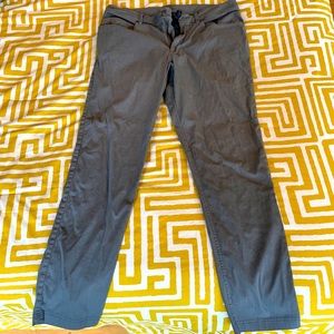 Lululemon Men’s ABC slim pants